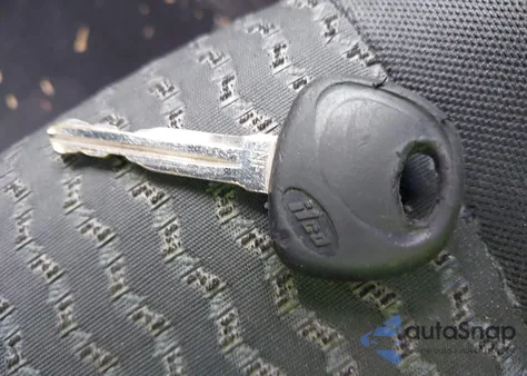 2010 Hyundai Genesis 2.0T z USA, uszkodzony, nr VIN KMHHT6KD0AU028044